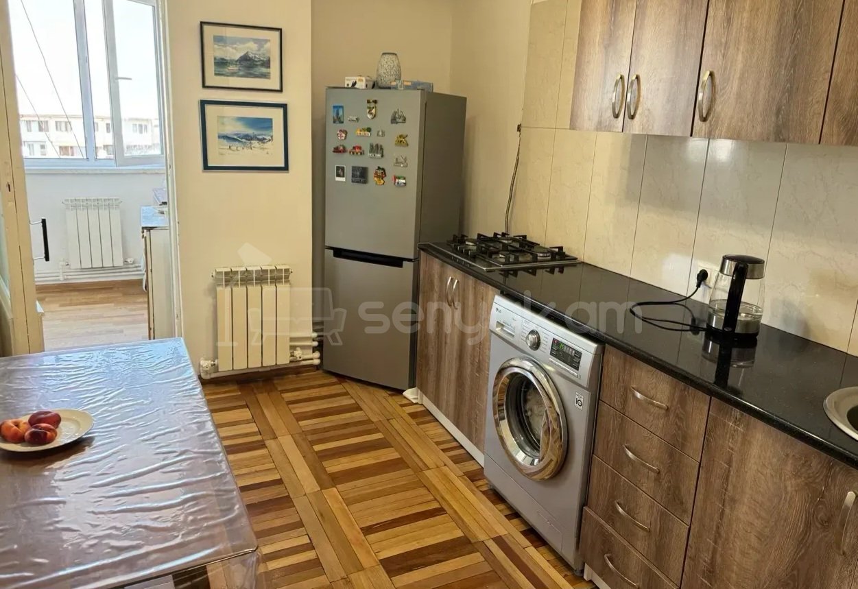4 Սենյականոց Բնակարան, 96քմ, 9/10 հարկ, Կապիտալ Վերանորոգված, Կահավորված, Արևկող