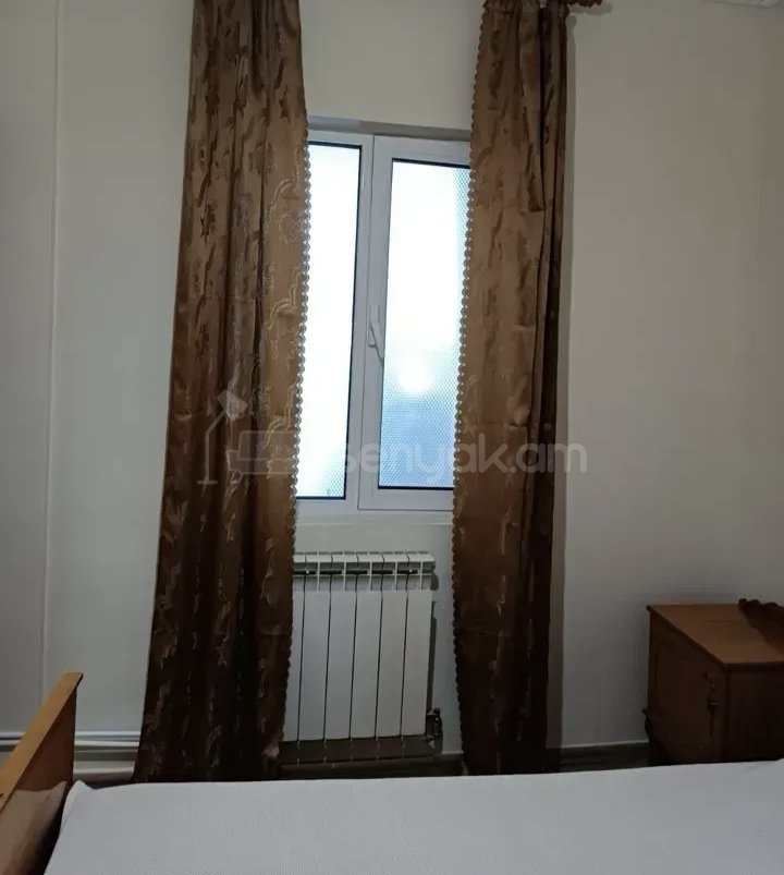 2 Սենյականոց Բնակարան Քարե Շենքում, 48քմ, 2/4 հարկ, Կապիտալ Վերանորոգված, Կահավորված, Արևկող