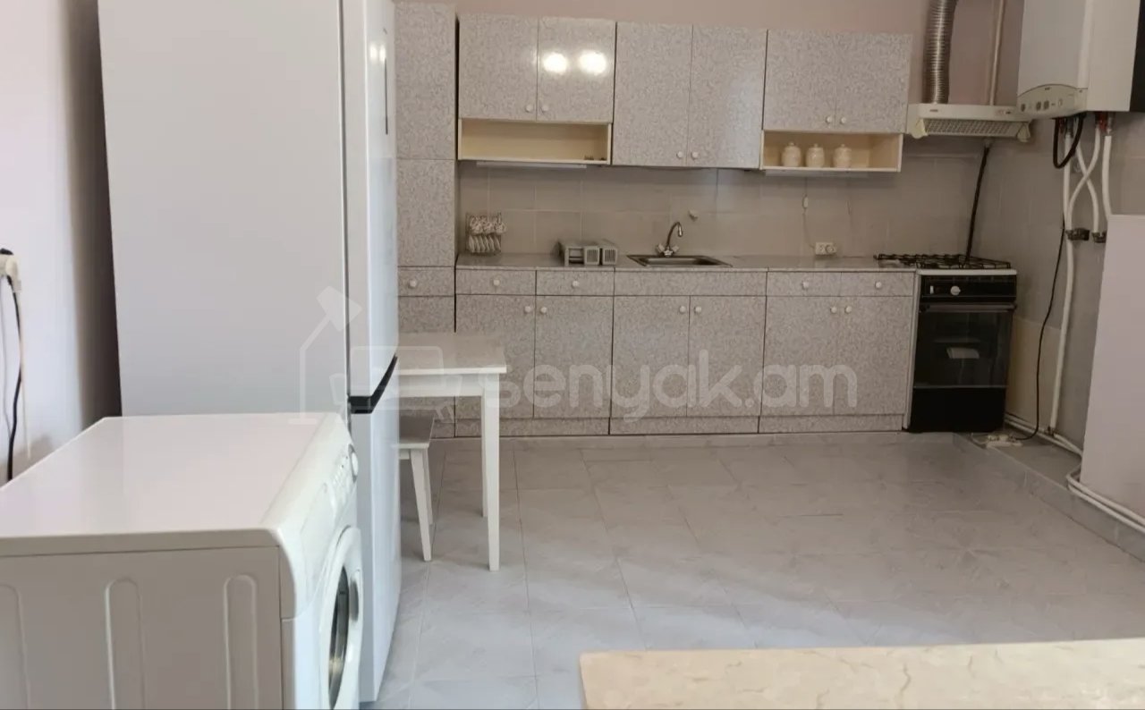 2 Սենյականոց Բնակարան Քարե Շենքում, 48քմ, 2/4 հարկ, Կապիտալ Վերանորոգված, Կահավորված, Արևկող