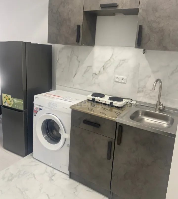 2 Սենյականոց Բնակարան Քարե Շենքում, 35քմ, 1/1 հարկ, Նորմալ Վիճակում, Կահավորված