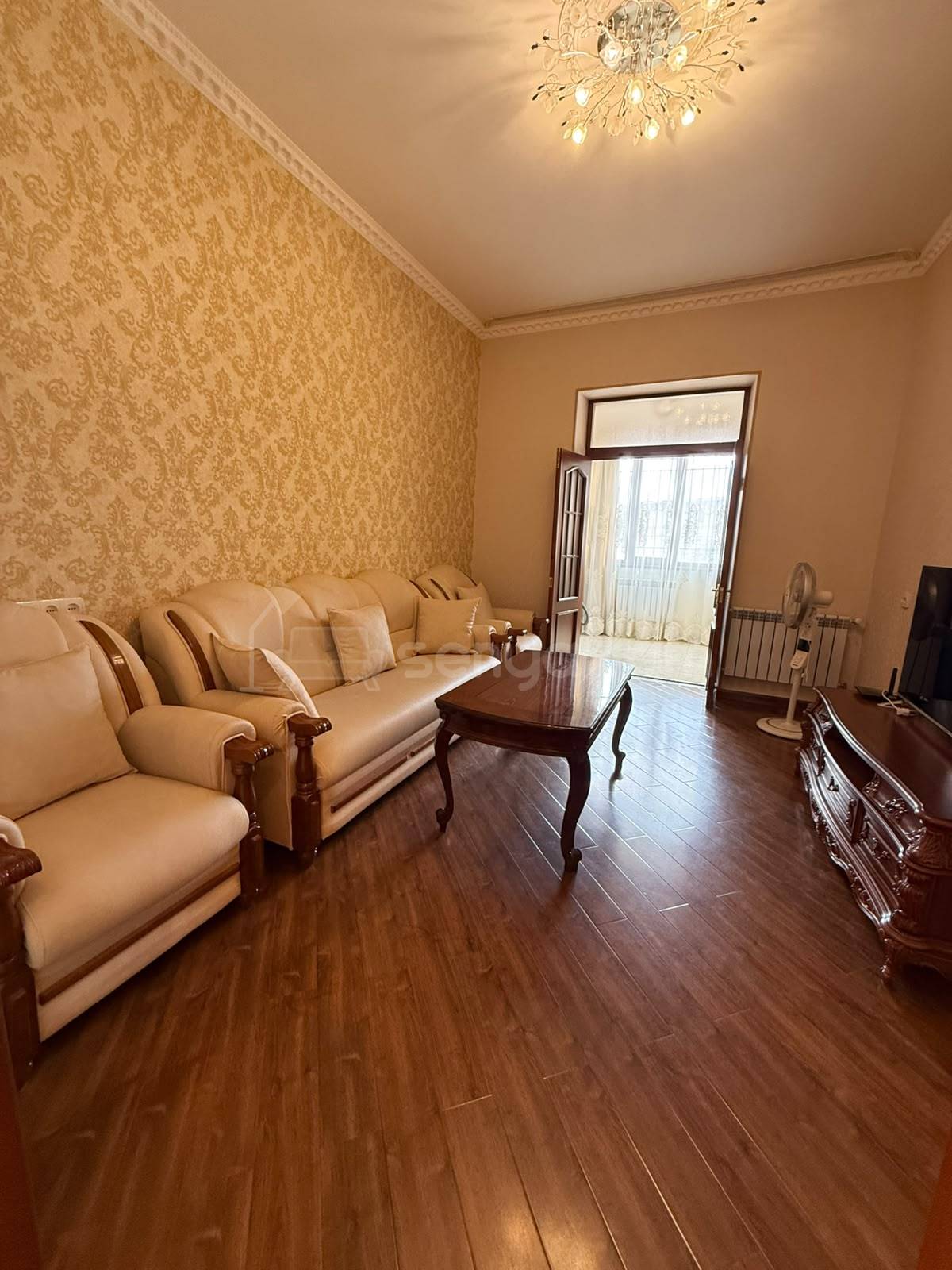 3 Սենյականոց Բնակարան, 85քմ, 2/4 հարկ, Կապիտալ Վերանորոգված