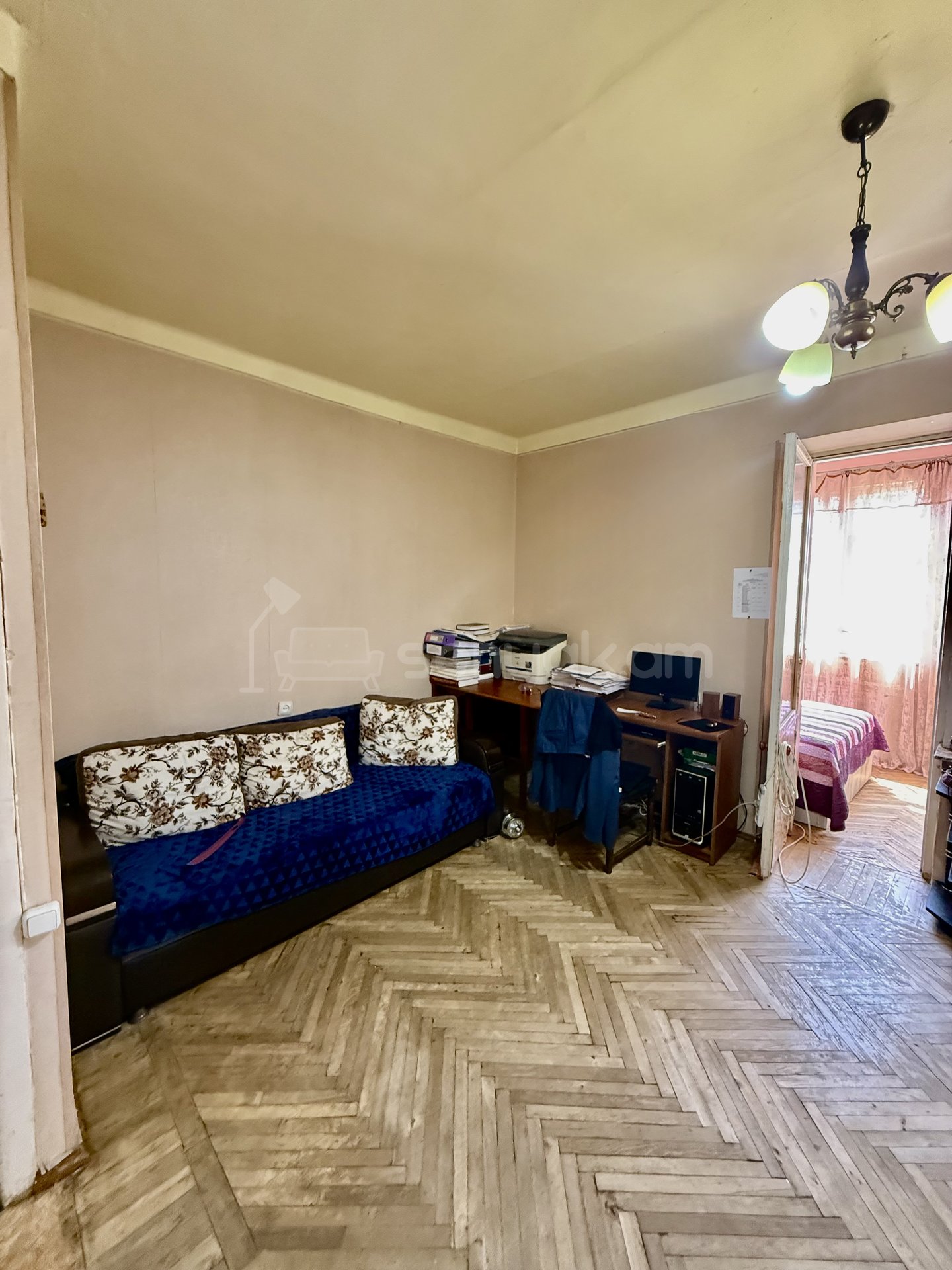 1 Սենյականոց Բնակարան Քարե Շենքում, 37քմ, 5/5 հարկ, Պետական Վիճակում
