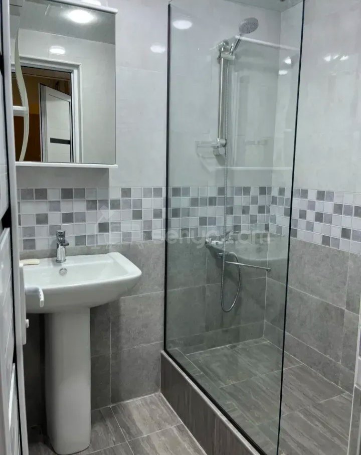 3 Սենյականոց Բնակարան, 80քմ, 8/9 հարկ, Կապիտալ Վերանորոգված, Կահավորված