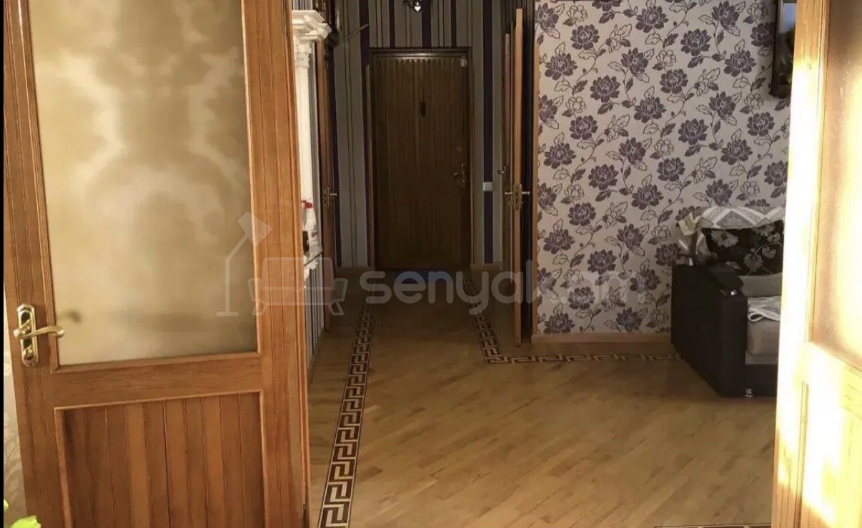 4 Սենյականոց Բնակարան, 90քմ, 4/9 հարկ, Կապիտալ Վերանորոգված