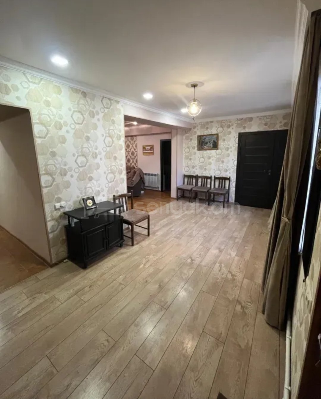 4 Սենյականոց Բնակարան, 100քմ, 1/14 հարկ, Կապիտալ Վերանորոգված