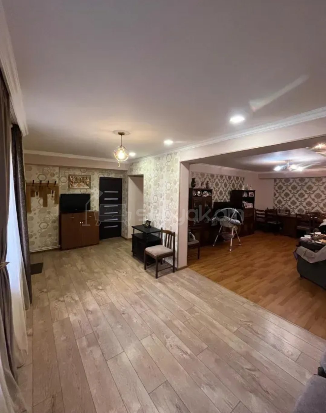 4 Սենյականոց Բնակարան, 100քմ, 1/14 հարկ, Կապիտալ Վերանորոգված