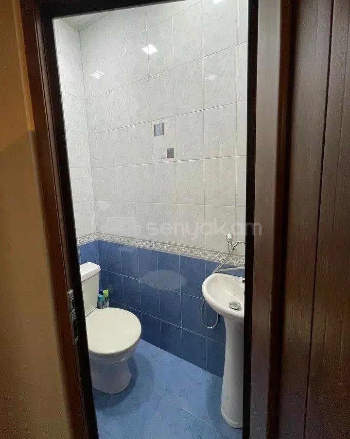 4 Սենյականոց Բնակարան, 92քմ, 10/10 հարկ, Կապիտալ Վերանորոգված