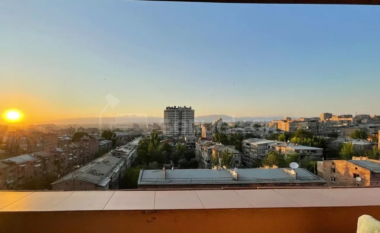 4 Սենյականոց Բնակարան, 92քմ, 10/10 հարկ, Կապիտալ Վերանորոգված
