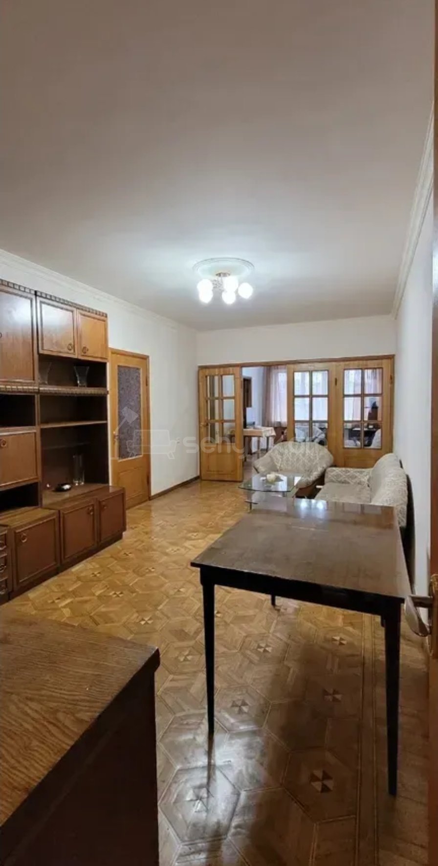 4 Սենյականոց Բնակարան Քարե Շենքում, 109քմ, 3/5 հարկ, Նորմալ Վիճակում