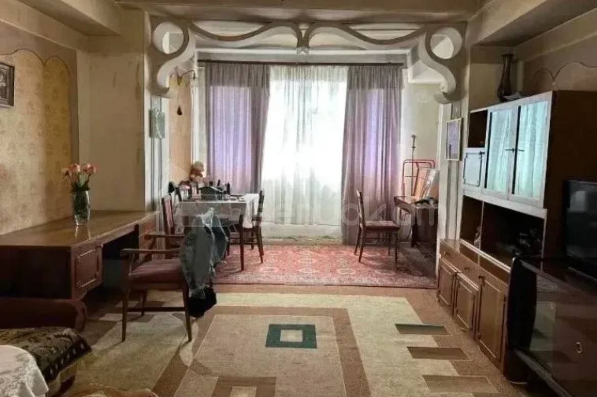3 Սենյականոց Բնակարան, 93քմ, 8/9 հարկ, Պետական Վիճակում