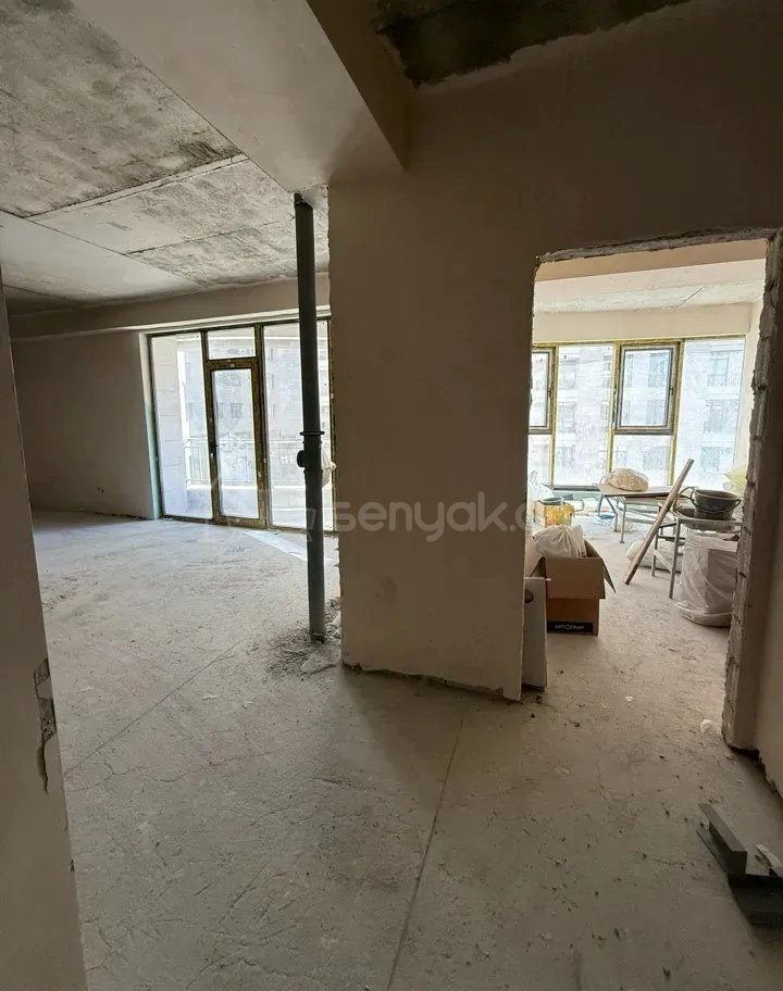 4 Սենյականոց Բնակարան Նորակառույցում, 141քմ, 3/22 հարկ, Զրոյական Վիճակում