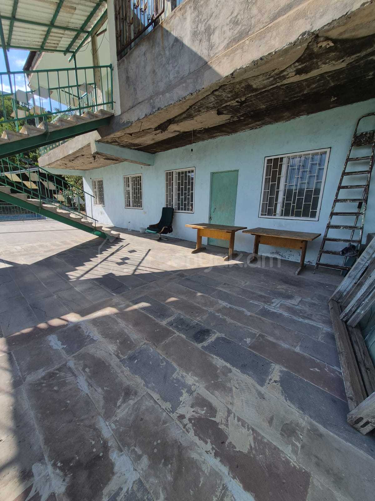 6 Սենյականոց Ամառանոց, 255քմ, Լողավազանով
