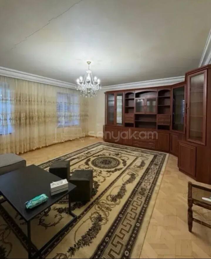 5 Սենյականոց Բնակարան Քարե Շենքում, 140քմ, 3/5 հարկ, Կապիտալ Վերանորոգված, Կահավորված