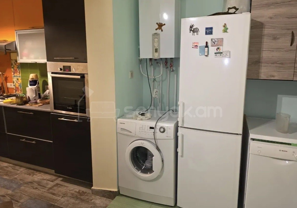 4 Սենյականոց Բնակարան, 102քմ, 9/9 հարկ, Կապիտալ Վերանորոգված, Կահավորված