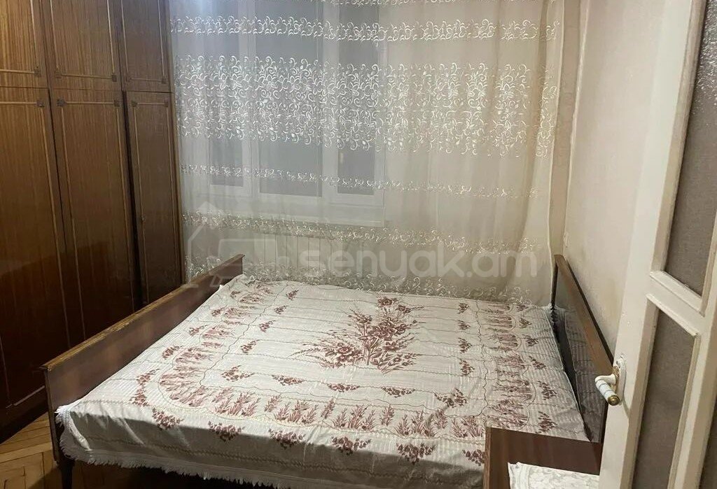 2 Սենյականոց Բնակարան Քարե Շենքում, 58քմ, 5/5 հարկ, Նորմալ Վիճակում