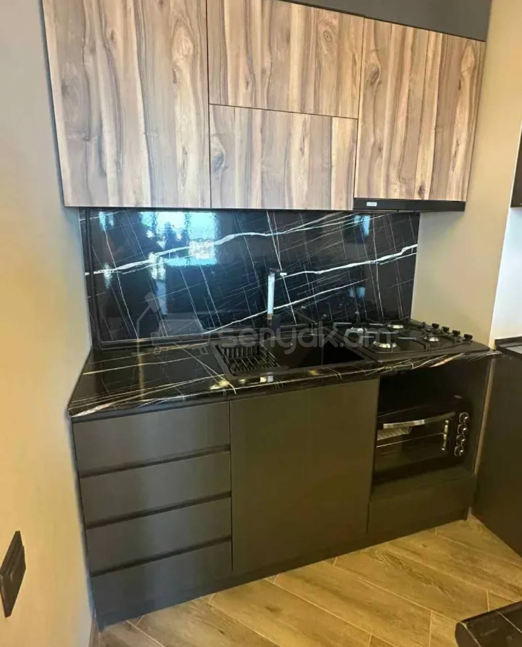 3 Սենյականոց Բնակարան, 81քմ, 7/11 հարկ, Կապիտալ Վերանորոգված, Կահավորված