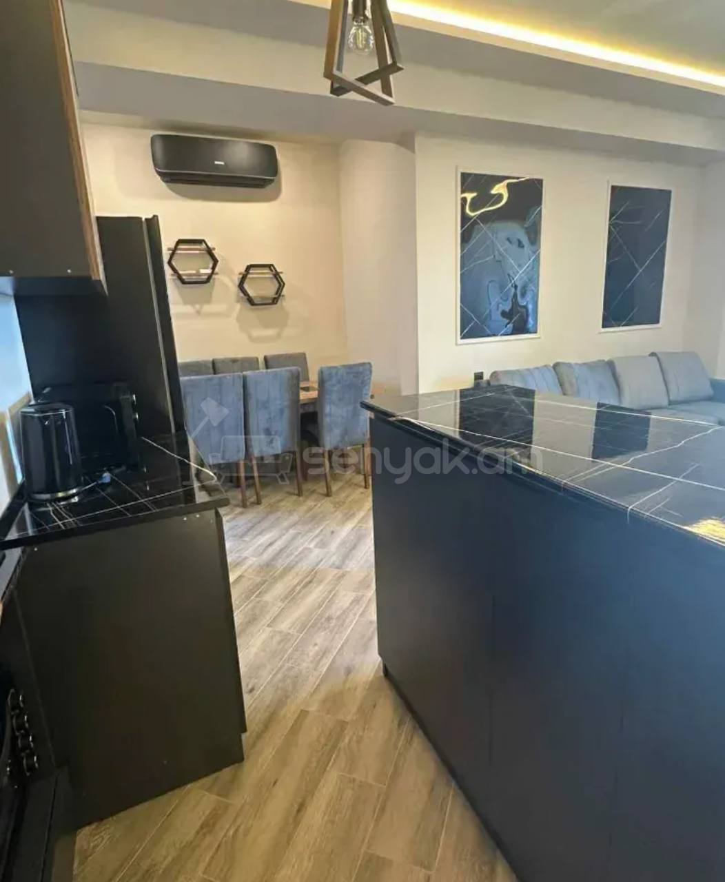 3 Սենյականոց Բնակարան, 81քմ, 7/11 հարկ, Կապիտալ Վերանորոգված, Կահավորված