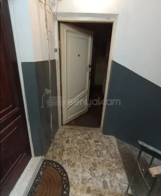 3 Սենյականոց Բնակարան Քարե Շենքում, 75քմ, 4/5 հարկ, Պետական Վիճակում