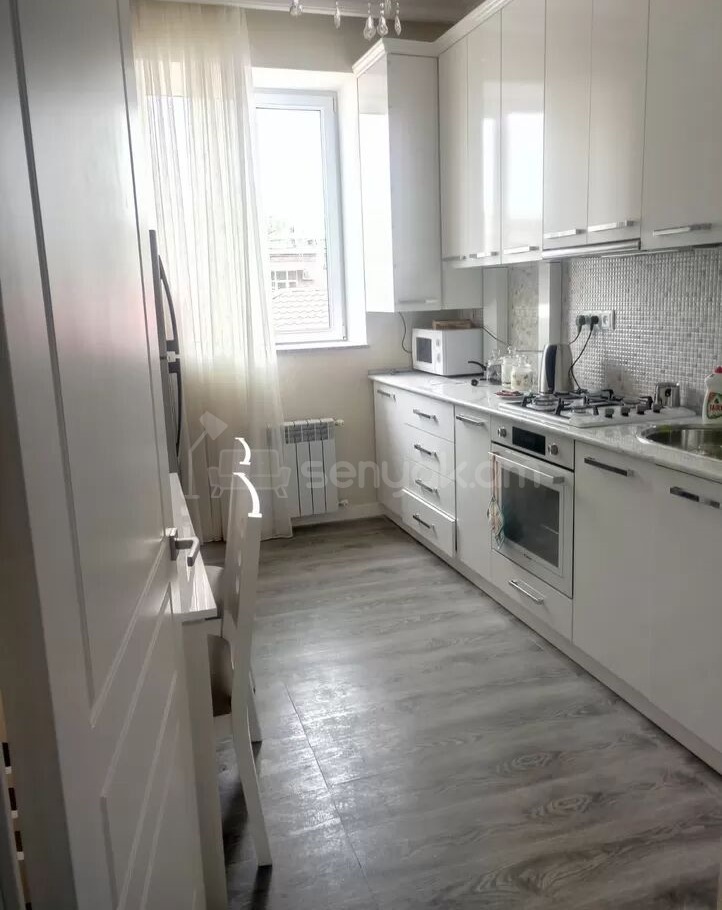 2 Սենյականոց Բնակարան Քարե Շենքում, 69քմ, 5/5 հարկ, Կապիտալ Վերանորոգված