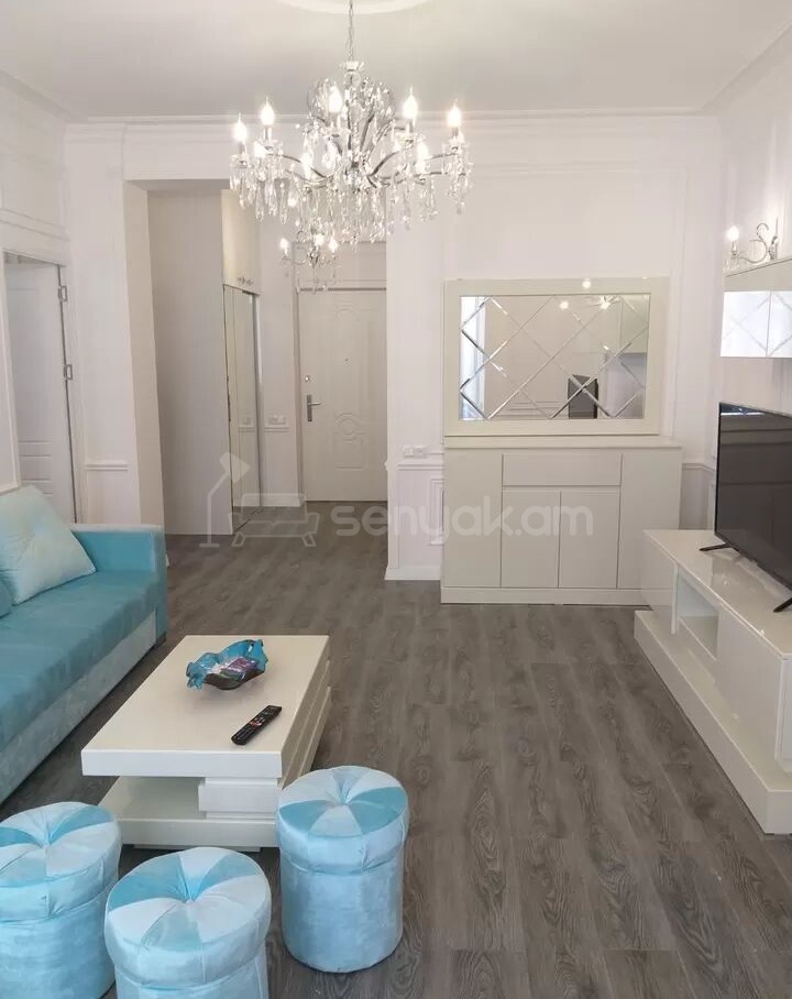2 Սենյականոց Բնակարան Քարե Շենքում, 69քմ, 5/5 հարկ, Կապիտալ Վերանորոգված