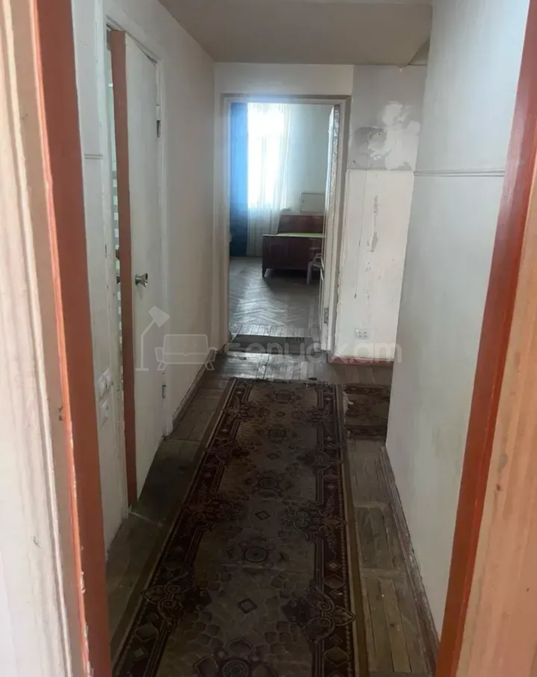 2 Սենյականոց Բնակարան Քարե Շենքում, 68քմ, 3/5 հարկ, Պետական Վիճակում