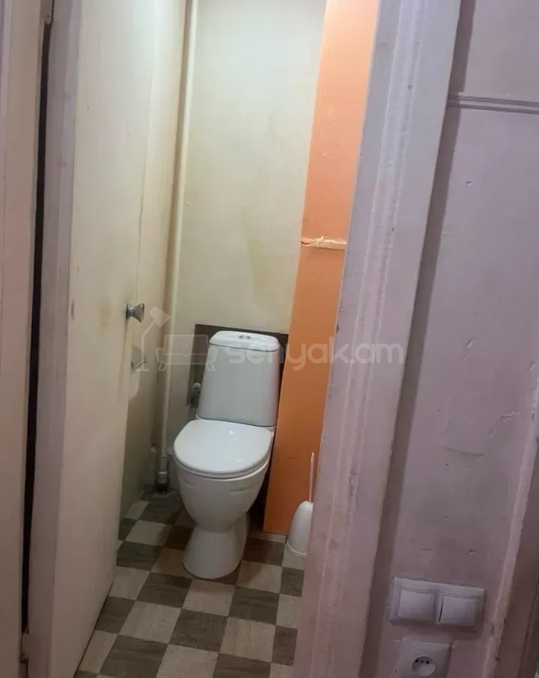 2 Սենյականոց Բնակարան Քարե Շենքում, 68քմ, 3/5 հարկ, Պետական Վիճակում