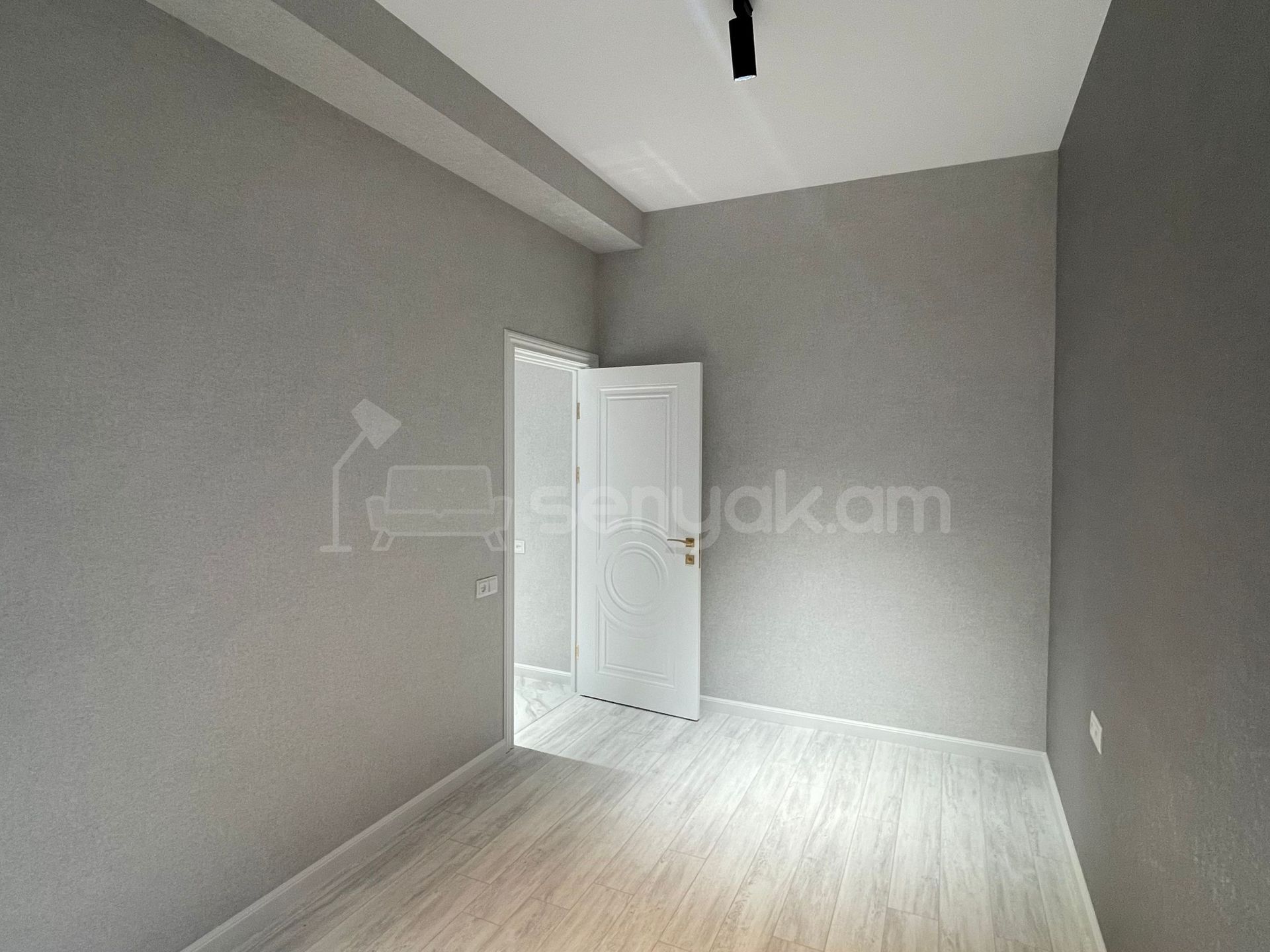2 Սենյականոց Բնակարան Նորակառույցում, 41քմ, 3/3 հարկ, Կապիտալ Վերանորոգված