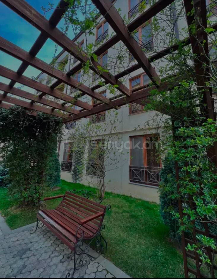 3 Սենյականոց Բնակարան Նորակառույցում, 100քմ, 1/4 հարկ, Կոսմետիկ Վերանորոգված, Կահավորված