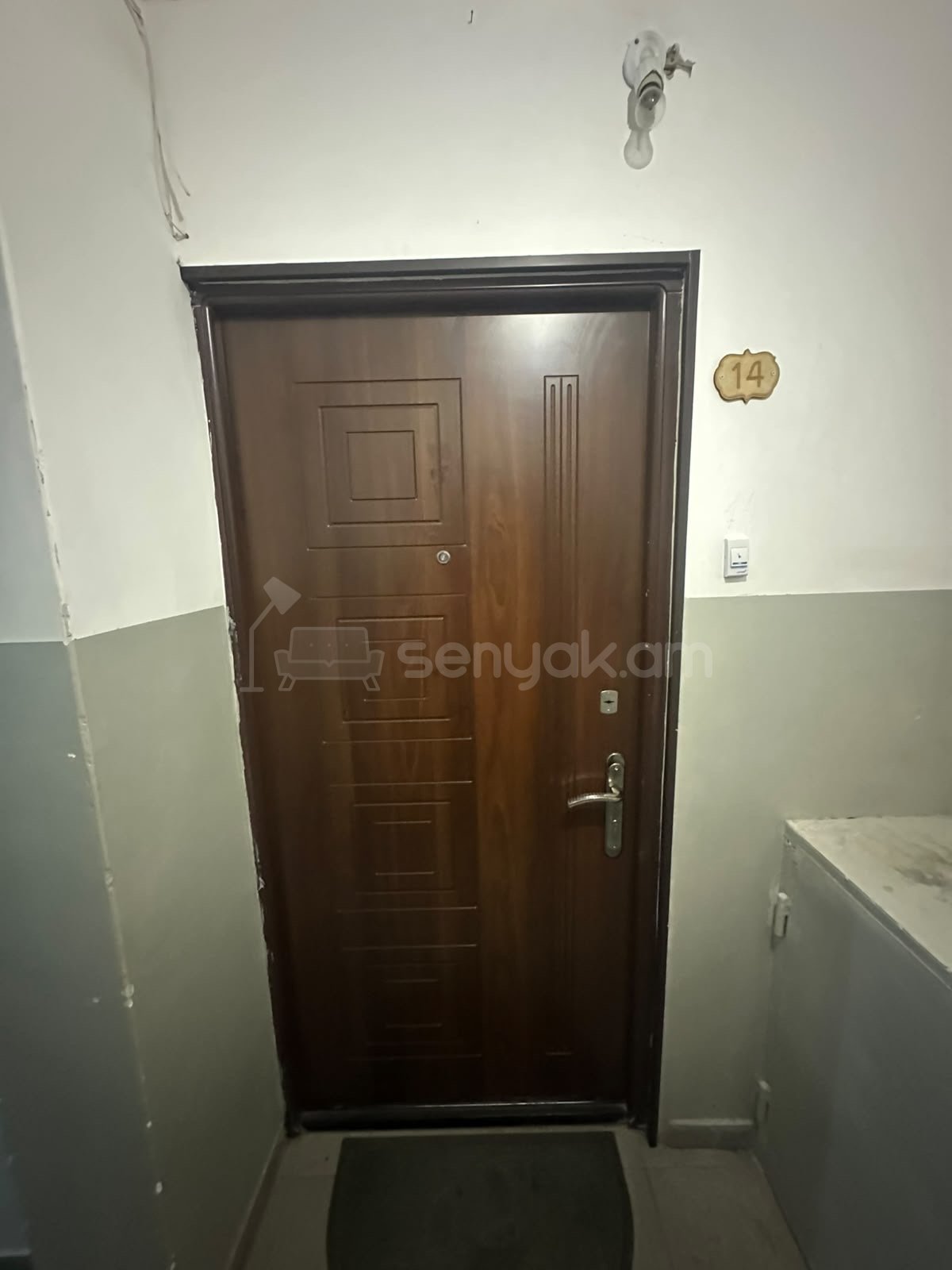 4 Սենյականոց Բնակարան Քարե Շենքում, 80քմ, 5/9 հարկ, Դիզայներական Վերանորոգված, Կահավորված, Արևկող