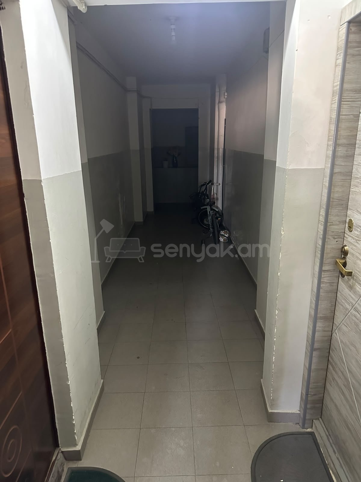 4 Սենյականոց Բնակարան Քարե Շենքում, 80քմ, 5/9 հարկ, Դիզայներական Վերանորոգված, Կահավորված, Արևկող