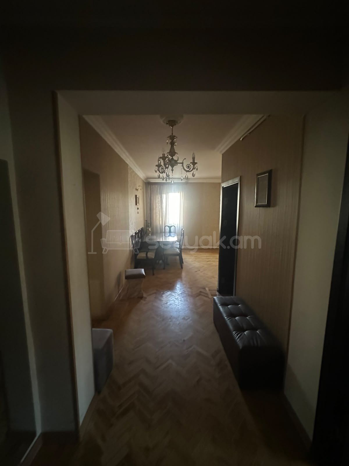 4 Սենյականոց Բնակարան Քարե Շենքում, 80քմ, 5/9 հարկ, Դիզայներական Վերանորոգված, Կահավորված, Արևկող