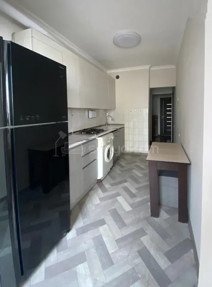 3 Սենյականոց Բնակարան, 84քմ, 2/9 հարկ, Կապիտալ Վերանորոգված