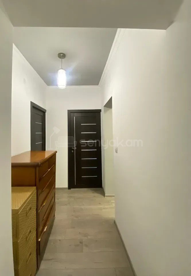 3 Սենյականոց Բնակարան, 84քմ, 2/9 հարկ, Կապիտալ Վերանորոգված