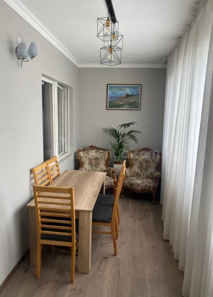 3 Սենյականոց Բնակարան, 84քմ, 2/9 հարկ, Կապիտալ Վերանորոգված