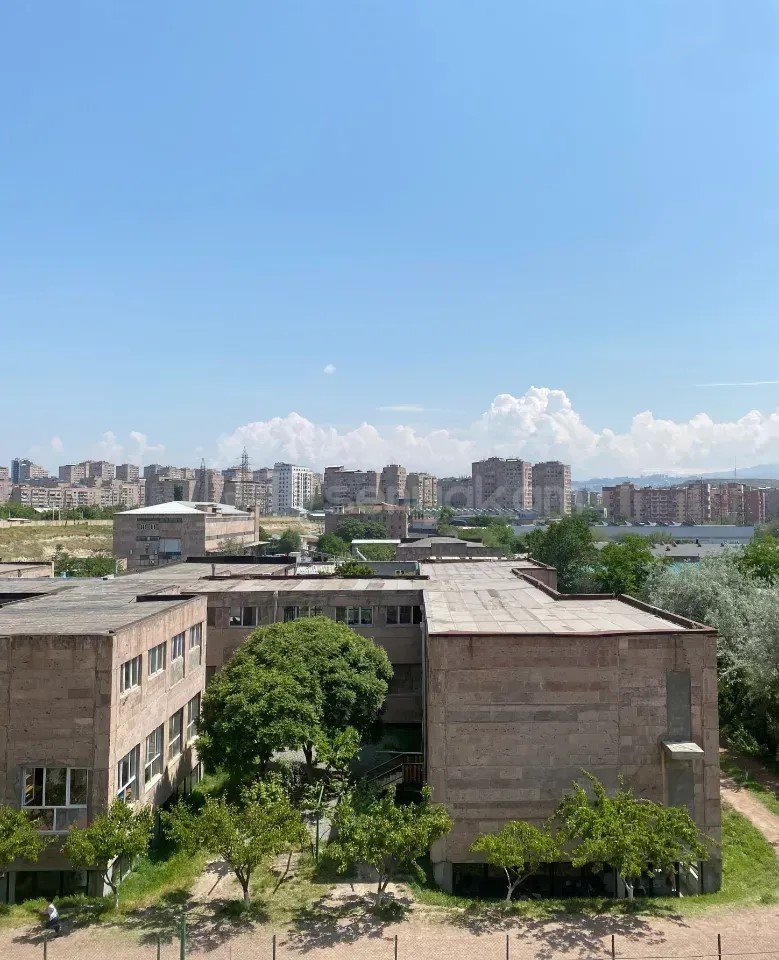 3 Սենյականոց Բնակարան, 84քմ, 2/9 հարկ, Կապիտալ Վերանորոգված
