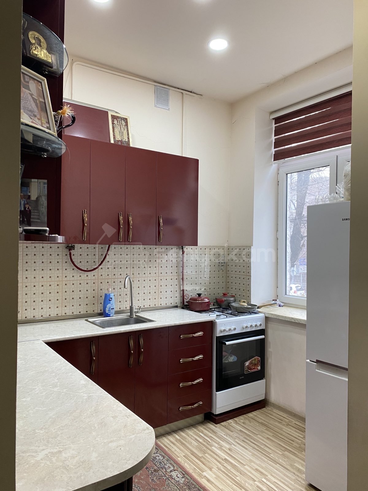 3 Սենյականոց Բնակարան Քարե Շենքում, 65քմ, 2/4 հարկ, Կապիտալ Վերանորոգված, Կահավորված, Արևկող