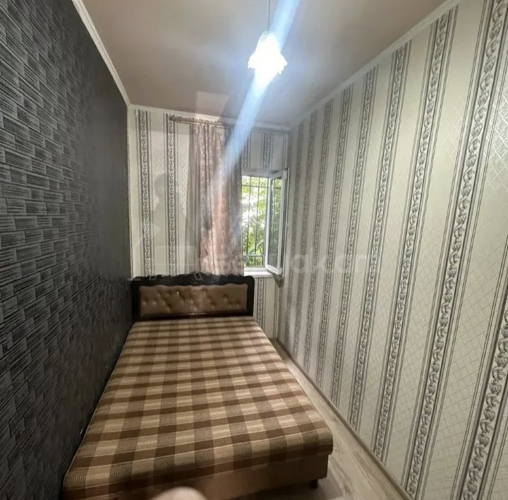 3 Սենյականոց Բնակարան Քարե Շենքում, 68քմ, 1/1 հարկ, Կապիտալ Վերանորոգված, Կահավորված