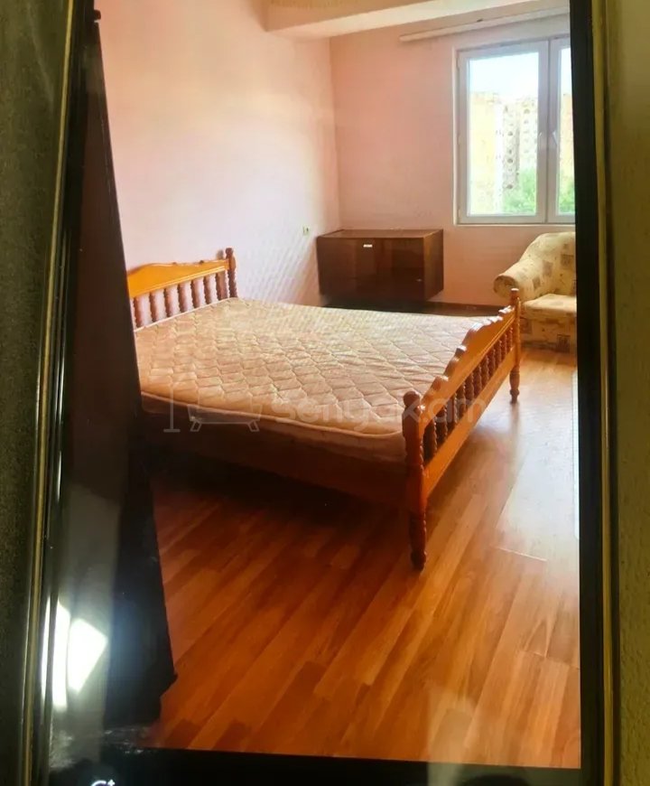 3 Սենյականոց Բնակարան Քարե Շենքում, 78քմ, 5/9 հարկ, Նորմալ Վիճակում, Կահավորված, Արևկող