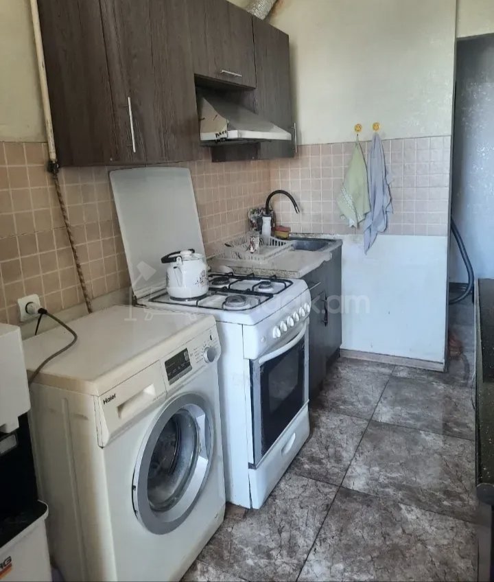 3 Սենյականոց Բնակարան Քարե Շենքում, 78քմ, 1/1 հարկ, Կապիտալ Վերանորոգված, Կահավորված, Արևկող