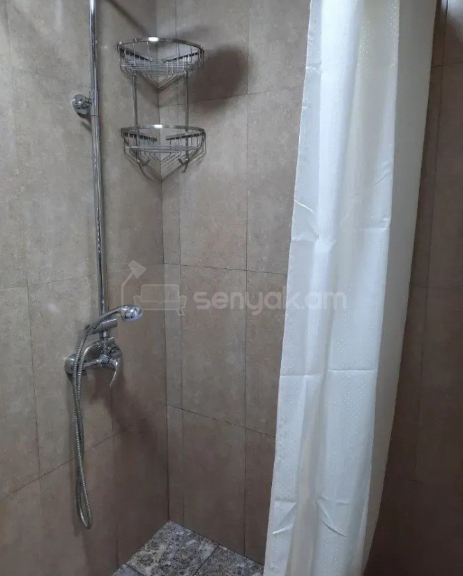 1 Սենյականոց Բնակարան, 43քմ, 5/7 հարկ, Կոսմետիկ Վերանորոգված
