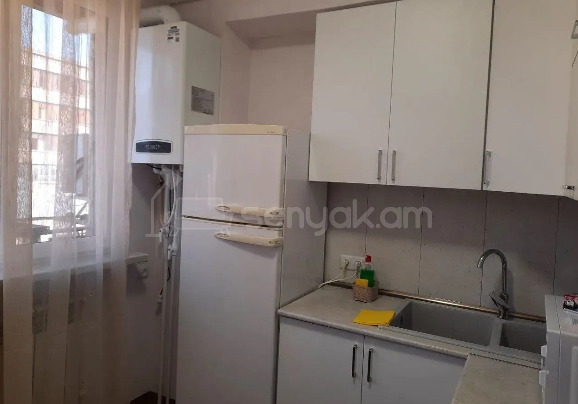 1 Սենյականոց Բնակարան, 43քմ, 5/7 հարկ, Կոսմետիկ Վերանորոգված