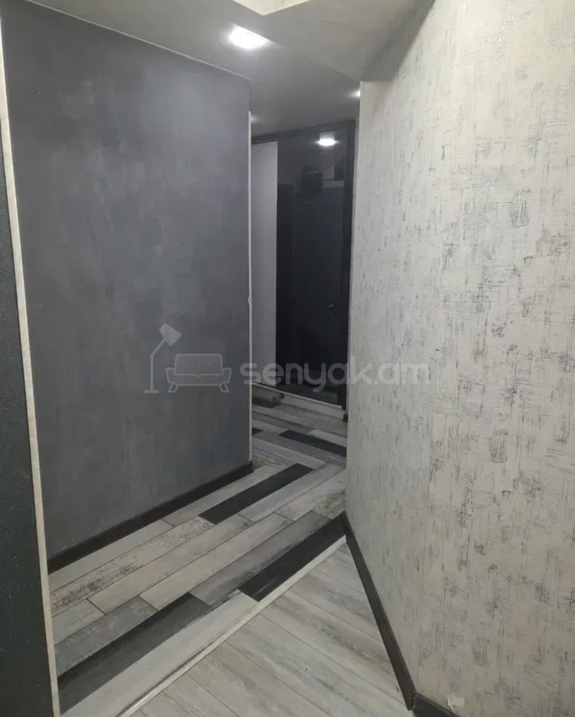3 Սենյականոց Բնակարան, 51քմ, 1/4 հարկ, Կապիտալ Վերանորոգված