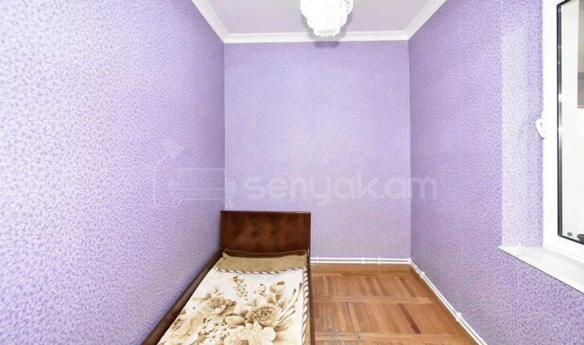3 Սենյականոց Բնակարան Քարե Շենքում, 72քմ, 1/5 հարկ, Կապիտալ Վերանորոգված, Կահավորված
