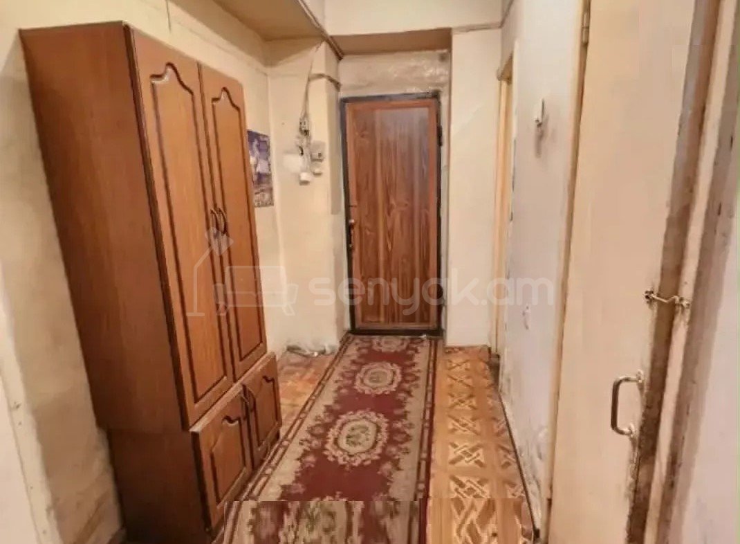 2 Սենյականոց Բնակարան Քարե Շենքում, 48քմ, 5/5 հարկ, Պետական Վիճակում