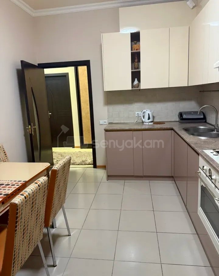 3 Սենյականոց Բնակարան Նորակառույցում, 95քմ, 1/14 հարկ, Կապիտալ Վերանորոգված