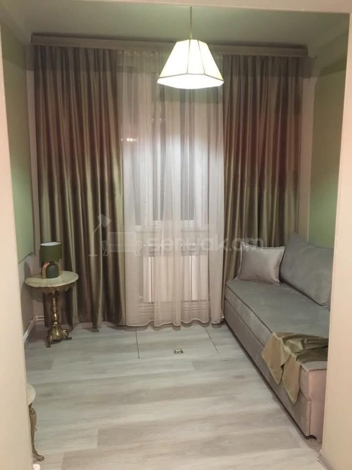 3 Սենյականոց Բնակարան Քարե Շենքում, 62քմ, 1/4 հարկ, Կապիտալ Վերանորոգված