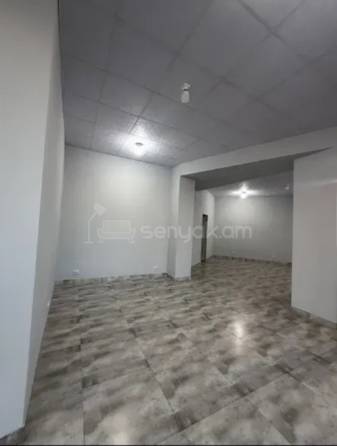 Սպասարկման Տարածք, 110քմ, Կապիտալ Վերանորոգված