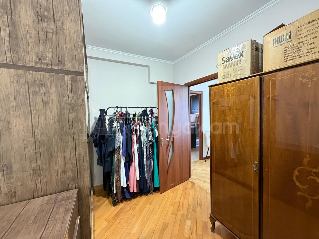 4 Սենյականոց Բնակարան, 75քմ, 10/12 հարկ, Կապիտալ Վերանորոգված
