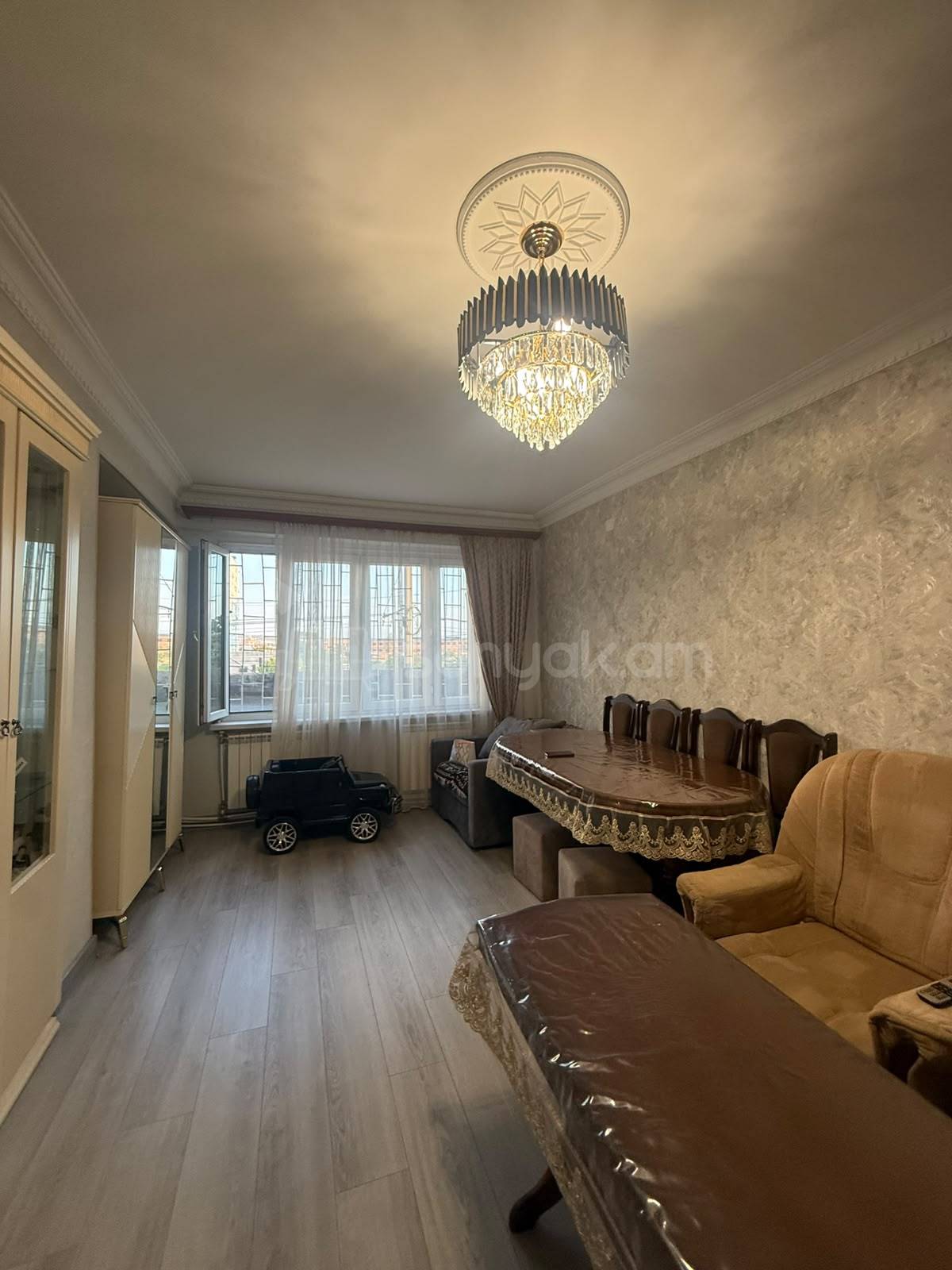 3 Սենյականոց Բնակարան, 72քմ, 2/9 հարկ, Կապիտալ Վերանորոգված