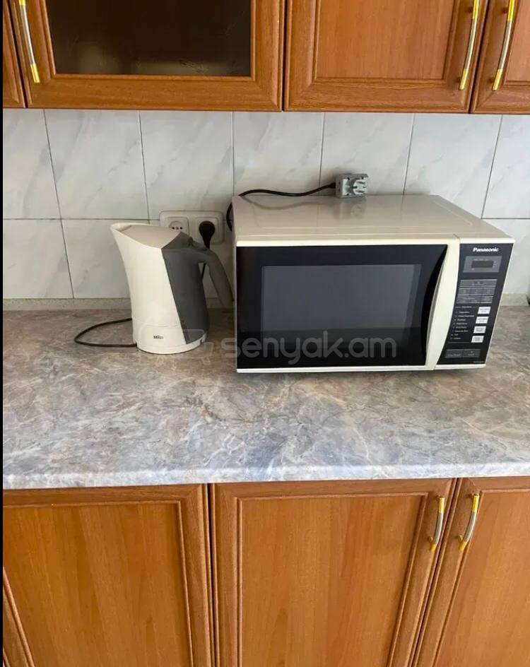 3 Սենյականոց Բնակարան Քարե Շենքում, 68քմ, 3/5 հարկ, Կոսմետիկ Վերանորոգված, Կահավորված